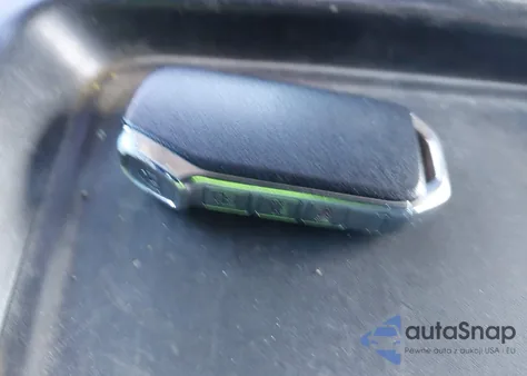 2022 Kia K5 Lxs z USA, uszkodzony, nr VIN 5XXG14J27NG144587